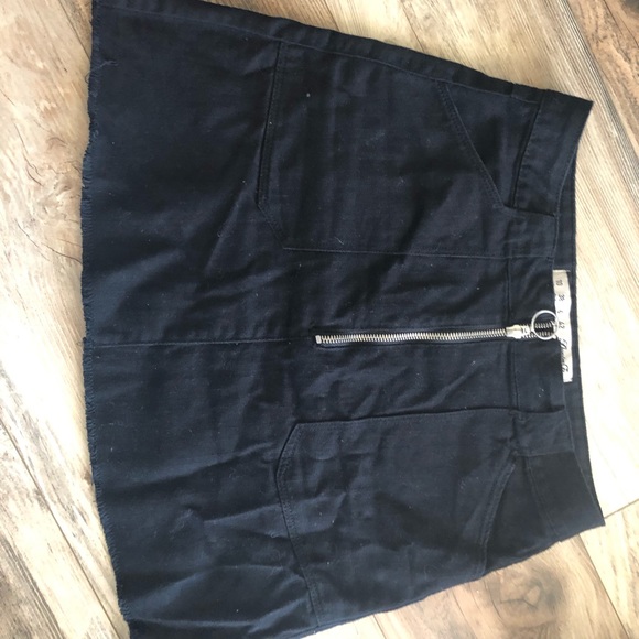 Black mini - Picture 1 of 2